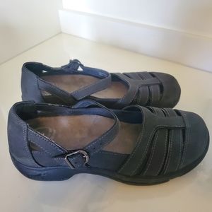 Dansko Kiera Mary Jane style women's size 38 (7) Gray, dark Gray